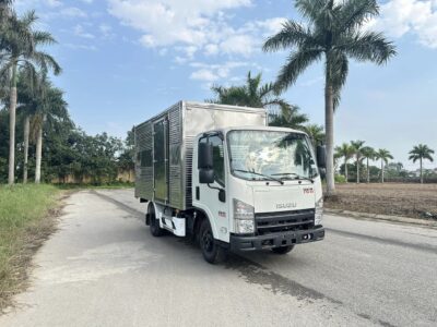 xe tải isuzu qkr 150 thùng kín