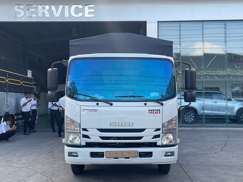 Isuzu-3T5-thung-6m2-NPR400